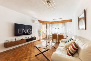 Location Appartement à Trinitat. Magnifica vivienda en calle alboraya