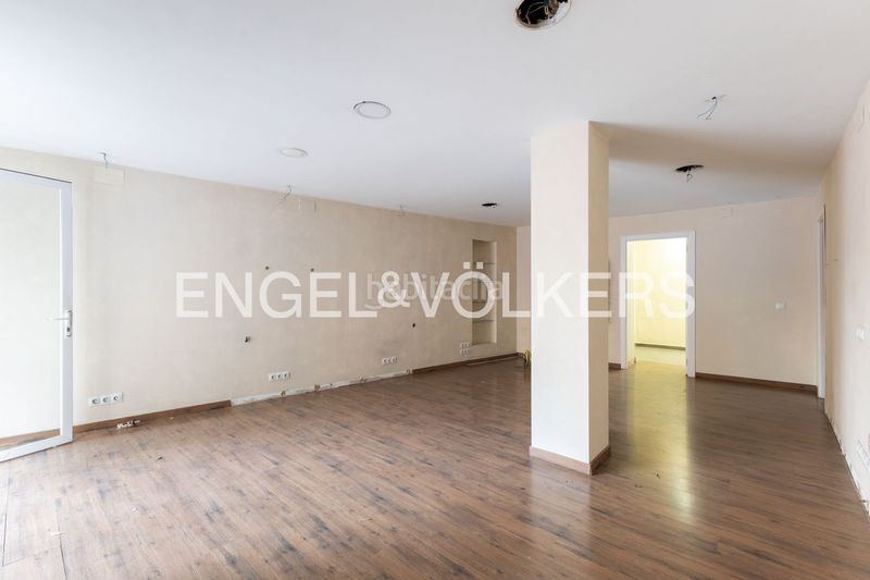Foto 16fc52cc-77e2-4819-9bd7-2d1ff919ce6b. Casa amb calefacció a Russafa Valencia