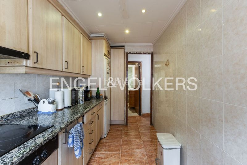 Foto 1f73924a-5766-4abd-8ea2-5a4f589da56f. Casa amb calefacció a Russafa Valencia