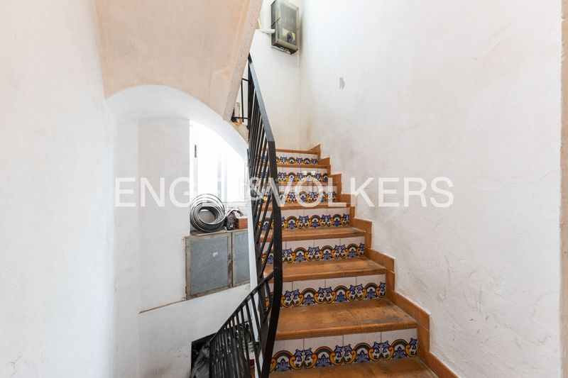 Foto 5abbe070-195f-48f1-a121-5e2c4e296caf. Casa amb calefacció a Russafa Valencia