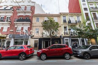 Haus in Russafa. Edificio frente al mercado de ruzafa