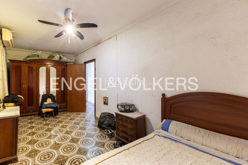 Foto 8318b323-461d-4a81-9518-bf8b95d04af4. Casa amb calefacció a Russafa Valencia