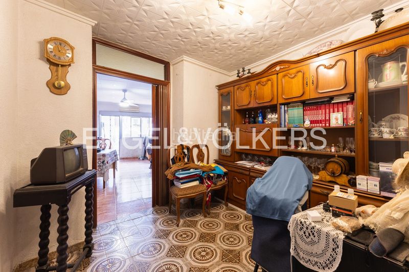 Foto 9dd57742-bf84-4e4b-96ac-c6456f933dba. Casa amb calefacció a Russafa Valencia