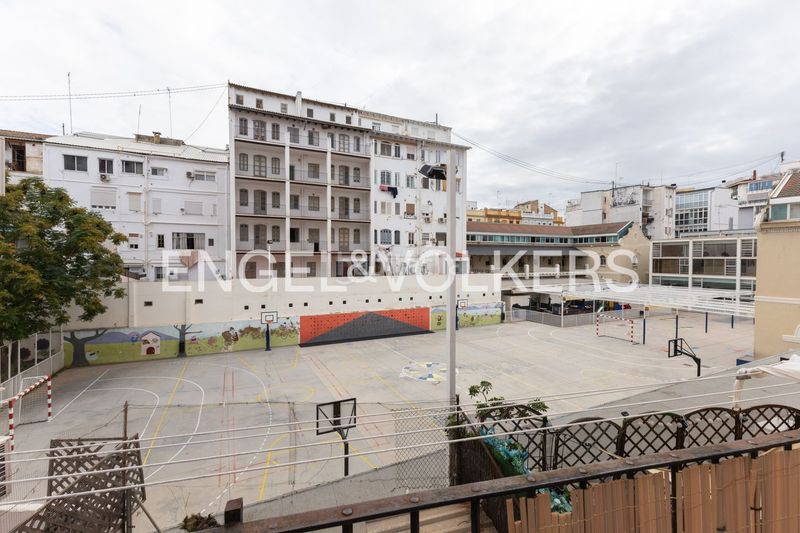 Foto b1b0727f-b3bd-4954-9108-17cee47bbdcc. Casa amb calefacció a Russafa Valencia