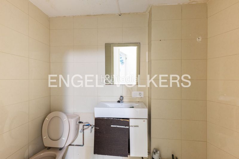 Foto b238d63e-e206-4f90-a3bb-f907c620e57f. Casa amb calefacció a Russafa Valencia