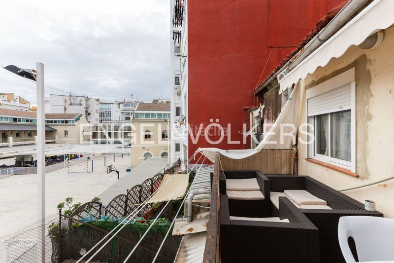 Foto f042da42-b217-432b-9d89-757376e6da86. Casa amb calefacció a Russafa Valencia
