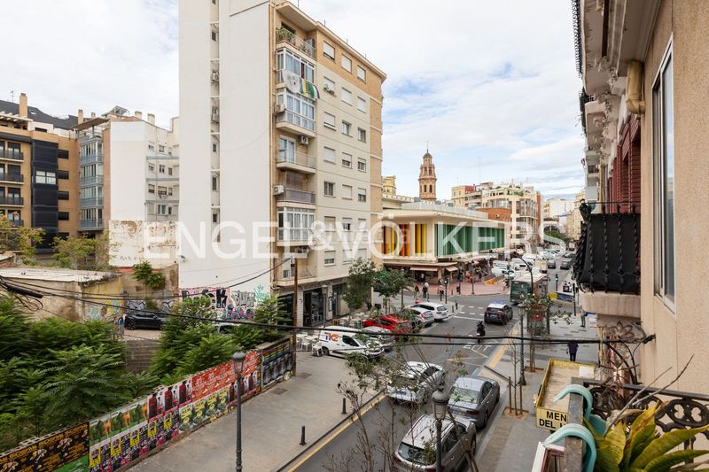 Foto fc383bd3-1874-4e3a-9c9e-4b12df016dba. Casa amb calefacció a Russafa Valencia