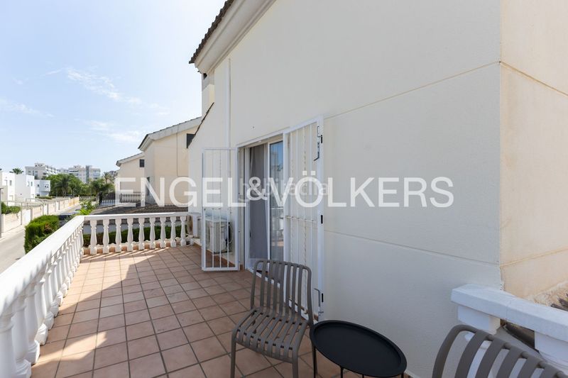Foto 16e21aab-7ba6-46f3-ba12-d2a9d17a0017. Lloguer casa amb calefacció piscina a Daimús