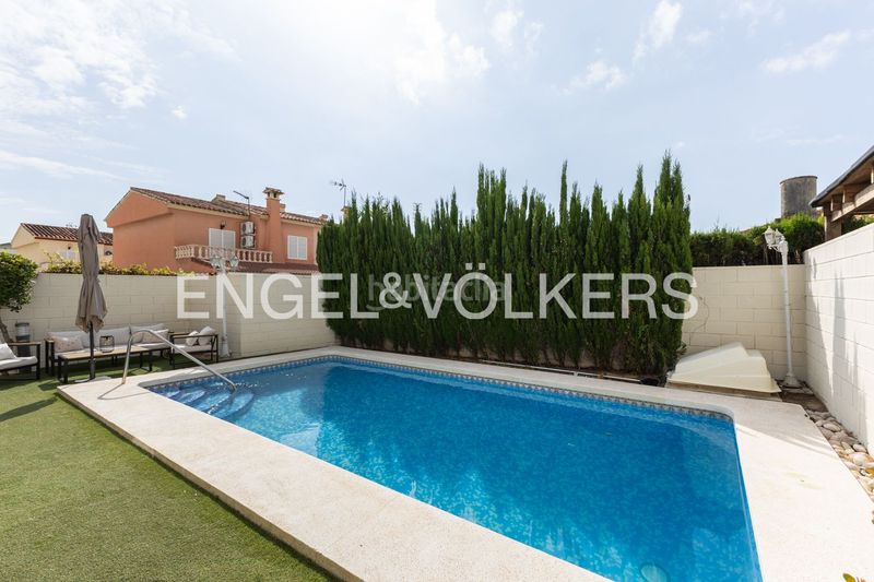 Foto 36c91035-46fe-422e-ad9e-efe85e63c013. Lloguer casa amb calefacció piscina a Daimús