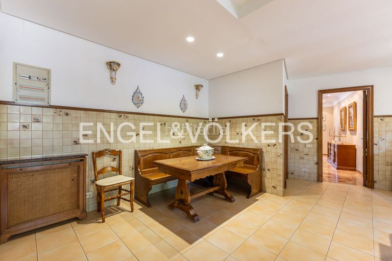 Foto 4e0b0aff-1299-4e38-8855-60a92ded70b6. Casa amb calefacció aparcament piscina a Casas Verdes Paterna