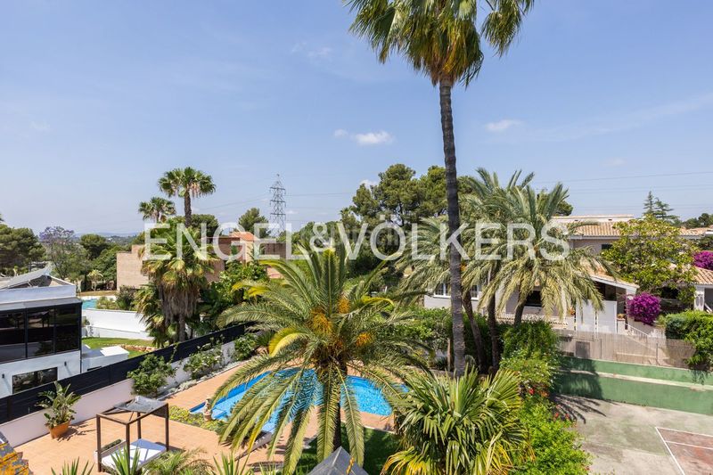 Foto 7dcd2909-0739-416d-9787-9e97cd8da346. Casa amb calefacció aparcament piscina a Casas Verdes Paterna