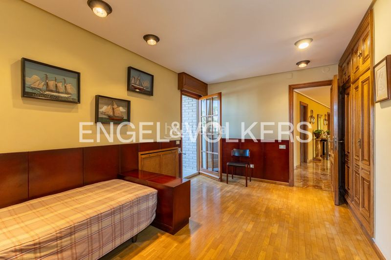 Foto a7f84514-b16b-4003-8309-8d7a958ea4e6. Casa amb calefacció aparcament piscina a Casas Verdes Paterna