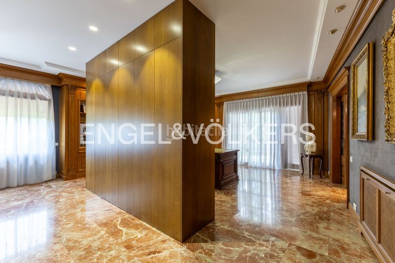 Foto e76e1d58-e207-450e-880f-a6cb177c58c8. Casa amb calefacció aparcament piscina a Casas Verdes Paterna