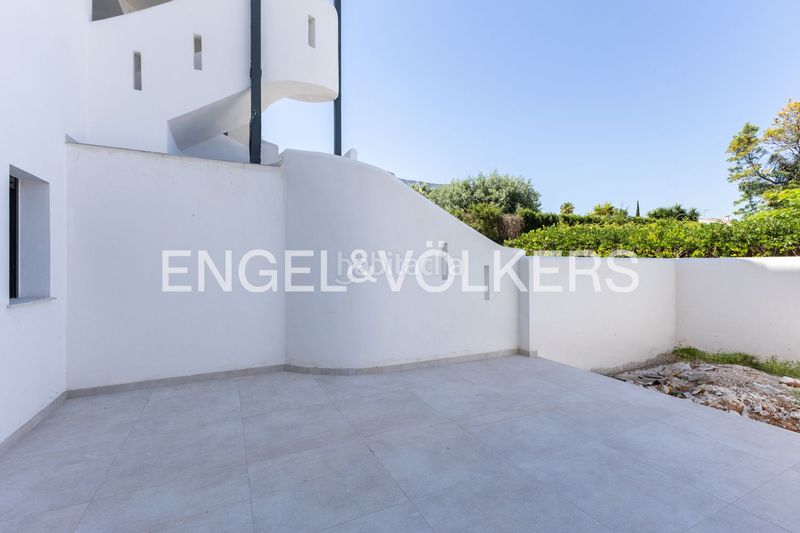 Foto a6f1a3d3-8805-4176-b88f-effbb46c1780. Pis amb calefacció aparcament piscina a El Montgó Dénia