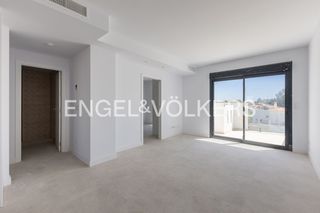 Pis a El Montgó. Exclusivo penthouse con solárium privado de 50 m en dénia