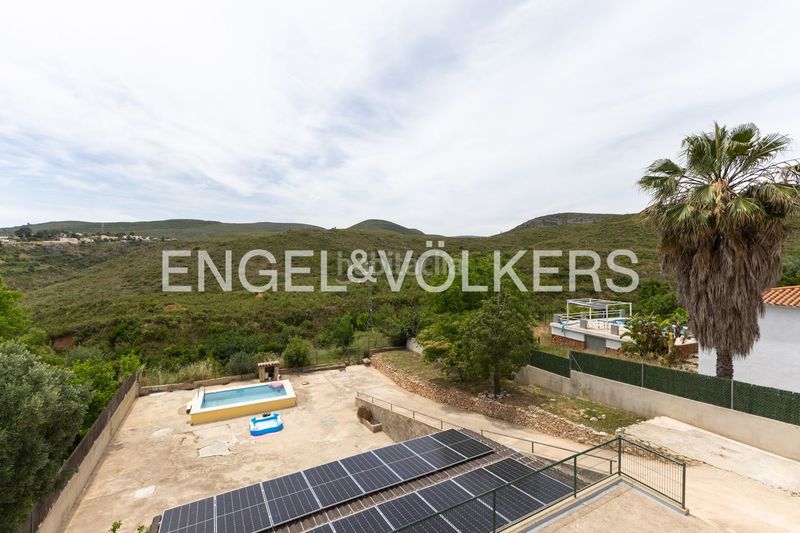 Foto 1c0bada1-65b6-4e61-9dfc-8832444ea673. Casa amb calefacció aparcament piscina a Turís