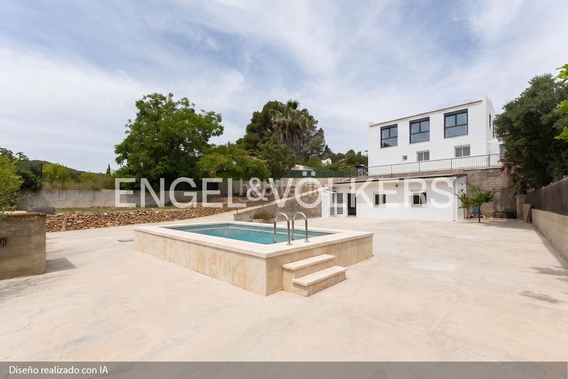 Foto 5e8edc68-b947-463c-a0bf-f62e5209b7e0. Casa amb calefacció aparcament piscina a Turís