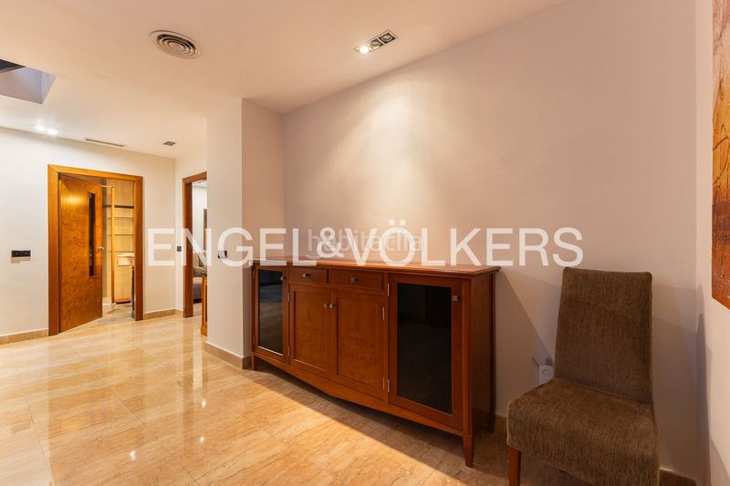 Foto 0b6908cd-1823-412a-b187-fc077f81f1d2. Location duplex avec chauffage dans Sant Francesc Valencia