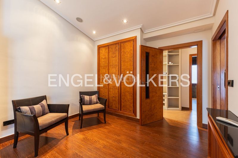Foto 14400d95-19b8-4dbe-b8c3-2fc626c2495b. Location duplex avec chauffage dans Sant Francesc Valencia