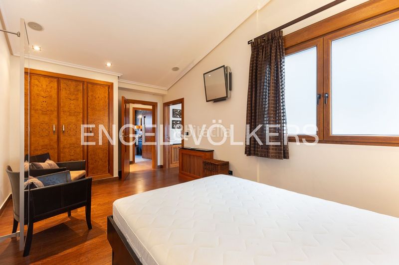 Foto 9584ec5c-8c8e-488e-a240-a0204976dfd8. Location duplex avec chauffage dans Sant Francesc Valencia
