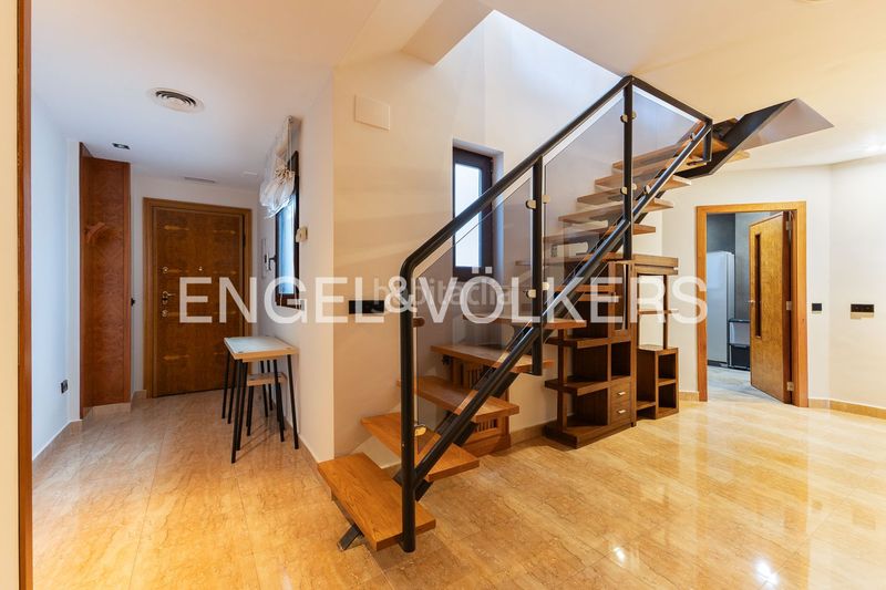 Foto bf71d446-a0c3-443a-a445-d215a6ab5209. Location duplex avec chauffage dans Sant Francesc Valencia