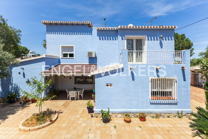 Foto f76198af-97b6-42bf-93cc-f728043ae06e. Casa amb calefacció aparcament piscina a El Montgó Dénia