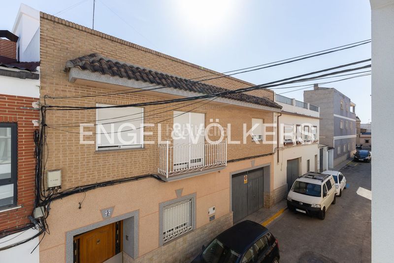 Foto 5f608783-3885-49af-a993-98b06b56c62d. Casa amb calefacció a Centro Bétera