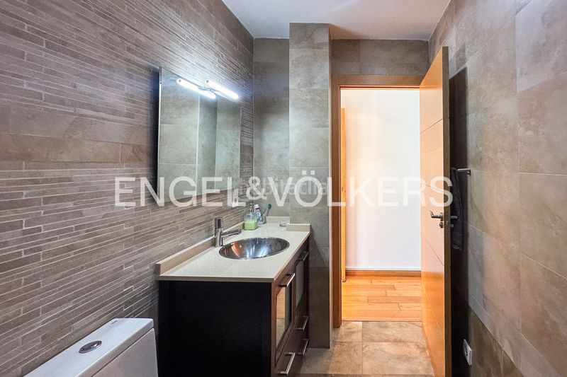 Foto 0479cf4f-bc07-4568-9f8c-5dead09798cc. Alquiler casa excepcional residencia de lujo con piscina privada en Sagunt