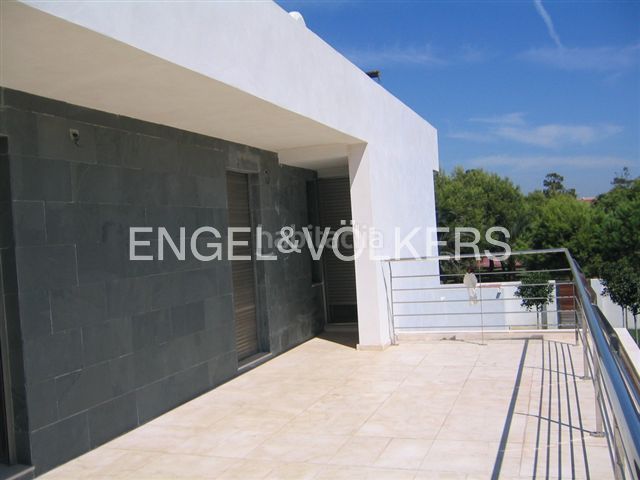 Foto 1bce6fed-5756-4263-a922-6cbf10d68a03. Alquiler casa excepcional residencia de lujo con piscina privada en Sagunt