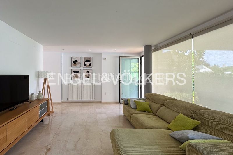 Foto 1fea37b0-4889-401b-bc15-3892ead3964e. Alquiler casa excepcional residencia de lujo con piscina privada en Sagunt
