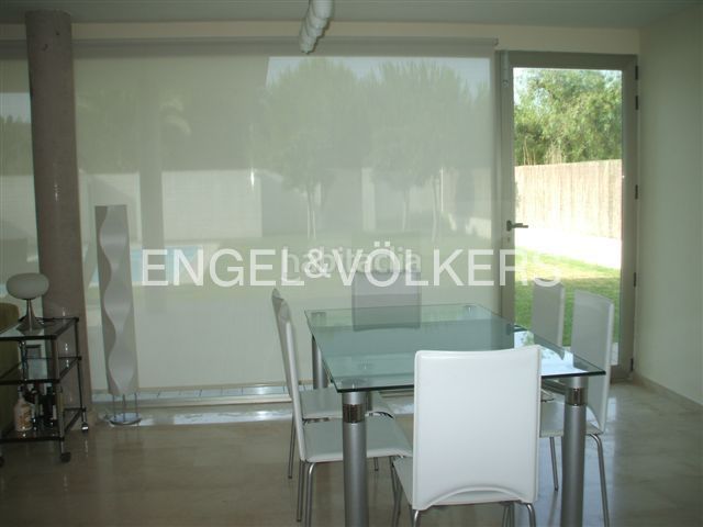 Foto 285ba3a2-ea21-4f3b-b941-c7e51fc31dba. Alquiler casa excepcional residencia de lujo con piscina privada en Sagunt