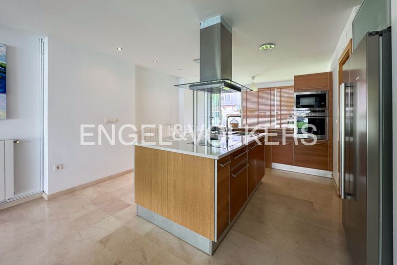 Foto 42744fae-9848-4b4a-aaed-12b6c2c35a5c. Alquiler casa excepcional residencia de lujo con piscina privada en Sagunt