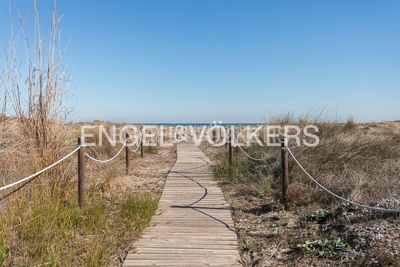 Foto 55cb6733-5e07-4855-9634-af01242ee769. Alquiler casa excepcional residencia de lujo con piscina privada en Sagunt