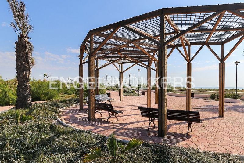 Foto 86784f51-4cdf-47b6-b5e1-6ebe09491543. Alquiler casa excepcional residencia de lujo con piscina privada en Sagunt