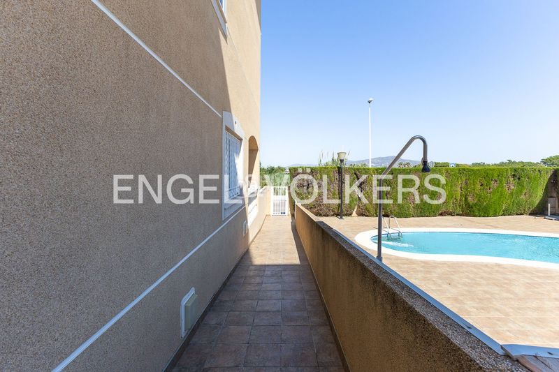 Foto 7f632354-6e68-47df-83e2-39f2574ff309. Affitto duplex con riscaldamento parcheggio piscina in Puçol