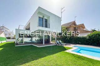 Location Maison  Avinguda dels tamarindes. Excepcional residencia de lujo con piscina privada en sagunt