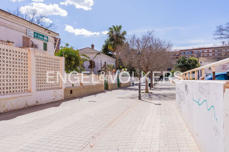 Foto 475c3f2d-b0c8-4ef3-940f-792ac5891938. Pis amb calefacció a Ciutat Jardí Valencia