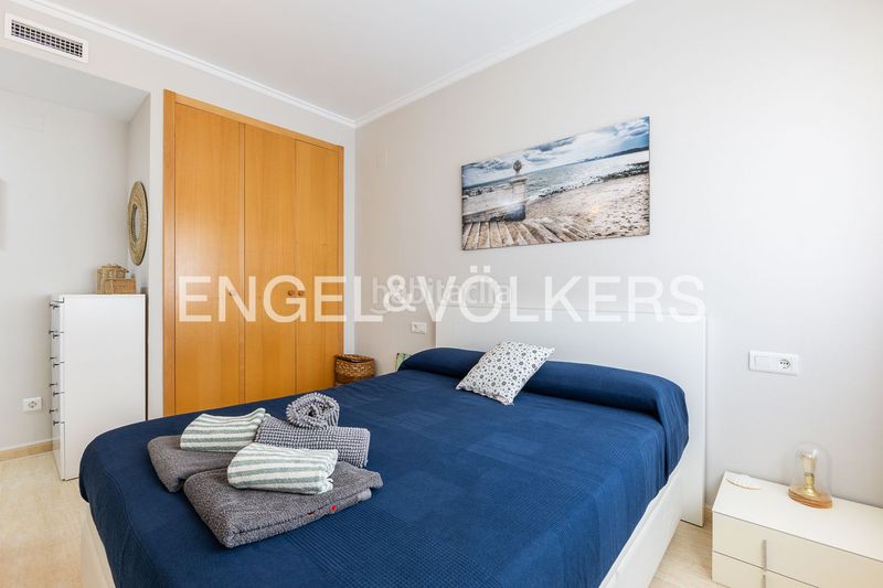 Foto 58a3a0e7-f64e-4779-b7d0-4401efb8ee57. Alquiler piso acogedor piso en urbanización con piscina en Daimús
