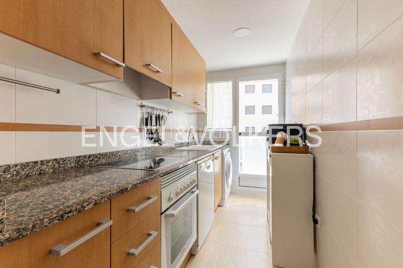 Foto b85137b4-8cc3-46f0-a222-bed2b5a57d75. Alquiler piso acogedor piso en urbanización con piscina en Daimús