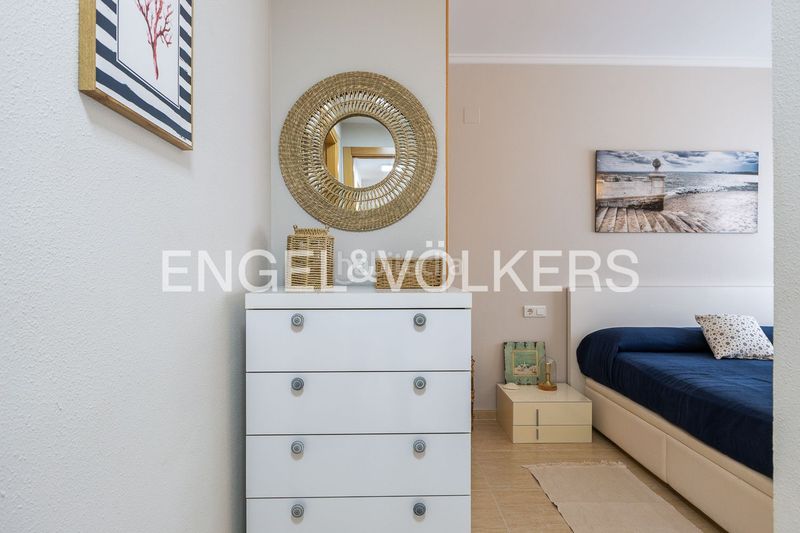 Foto c2945288-ac17-44e1-a467-4d4dd0ab550f. Alquiler piso acogedor piso en urbanización con piscina en Daimús