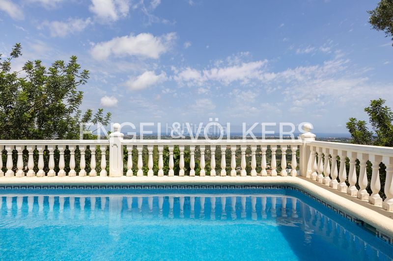 Foto 04d21c19-61eb-4909-9a5b-6cc64980f86d. Casa amb calefacció piscina a Pedreguer