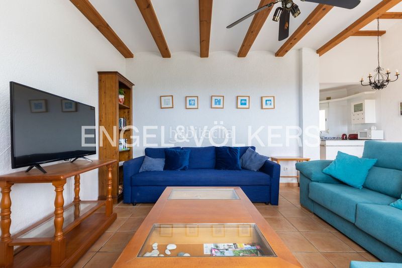 Foto 58665358-6315-4365-af15-2a111617e0c7. Casa amb calefacció piscina a Pedreguer