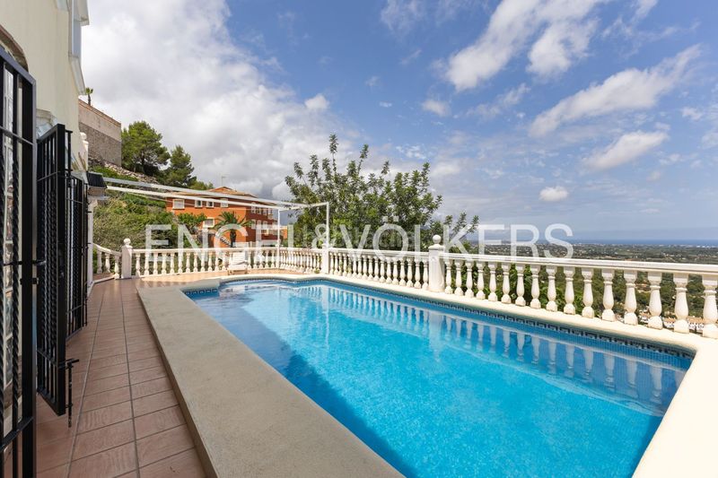 Foto e3581883-ca23-41aa-b96e-482c4e8bb94b. Casa amb calefacció piscina a Pedreguer