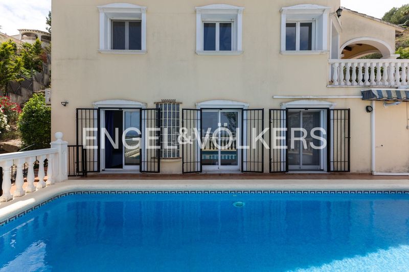 Foto e8af23a9-2c56-447c-8528-dd31d1e7852c. Casa amb calefacció piscina a Pedreguer
