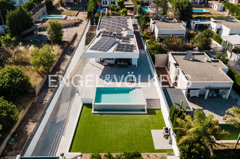 Foto b4e7fec2-0ca4-4055-9f67-e4c964807da5. Casa amb calefacció aparcament piscina a La Loma-Las Lomas Náquera