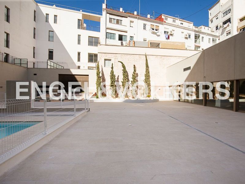 Foto 7fbd53bf-41a4-4501-8588-186792ce78d9. Àtic amb calefacció piscina a La Roqueta Valencia