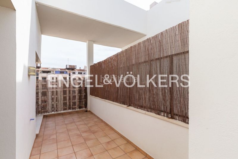 Foto af1f82e5-21e6-42f9-b301-e0a2164ac839. Àtic amb calefacció piscina a La Roqueta Valencia
