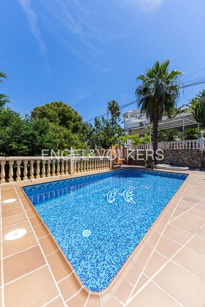 Foto 0b63db57-e38c-4847-a589-775655af5690. Casa amb calefacció aparcament piscina a El Montgó Dénia