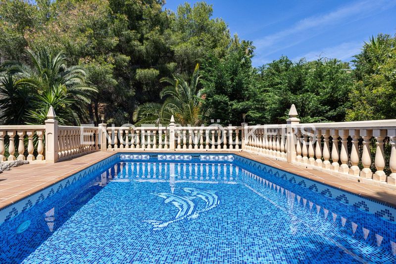 Foto 48b8da07-f873-414e-95b5-7fa57862ea35. Casa amb calefacció aparcament piscina a El Montgó Dénia