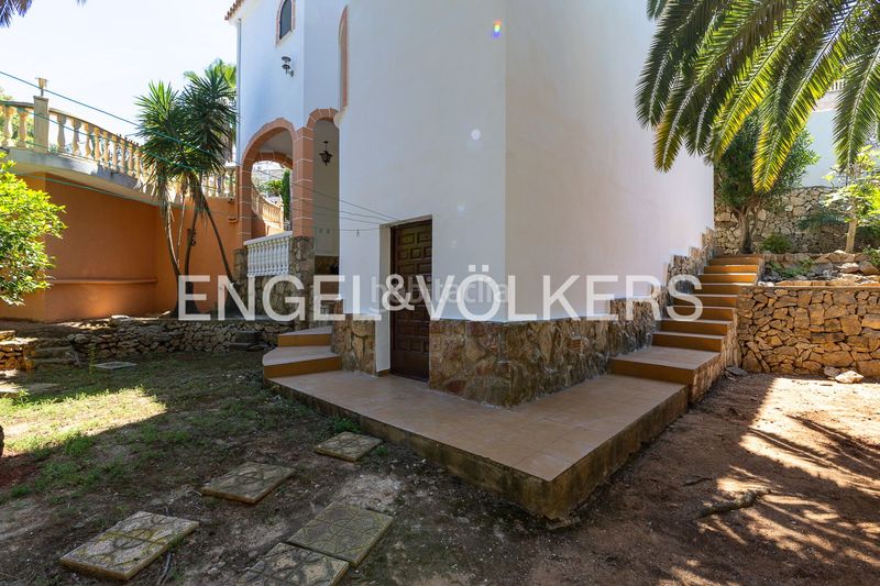 Foto d8ab8d11-6a49-451c-b93d-adc6ea577169. Casa amb calefacció aparcament piscina a El Montgó Dénia